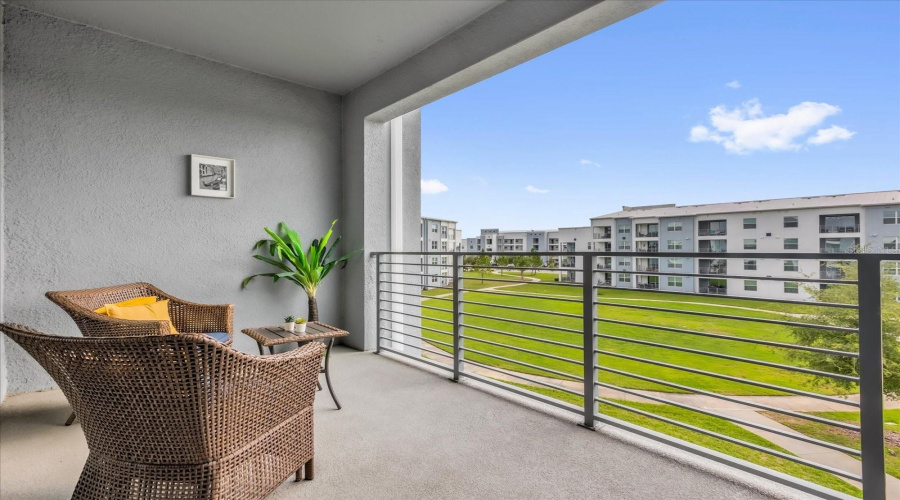 KISSIMMEE, Florida 34746, 2 Bedrooms Bedrooms, ,2 BathroomsBathrooms,Residential,For Sale,PARADOX,0,MFRO6316342