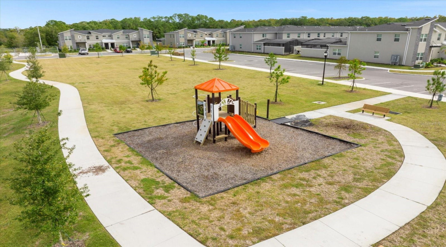 KISSIMMEE, Florida 34746, 2 Bedrooms Bedrooms, ,2 BathroomsBathrooms,Residential,For Sale,PARADOX,0,MFRO6316342