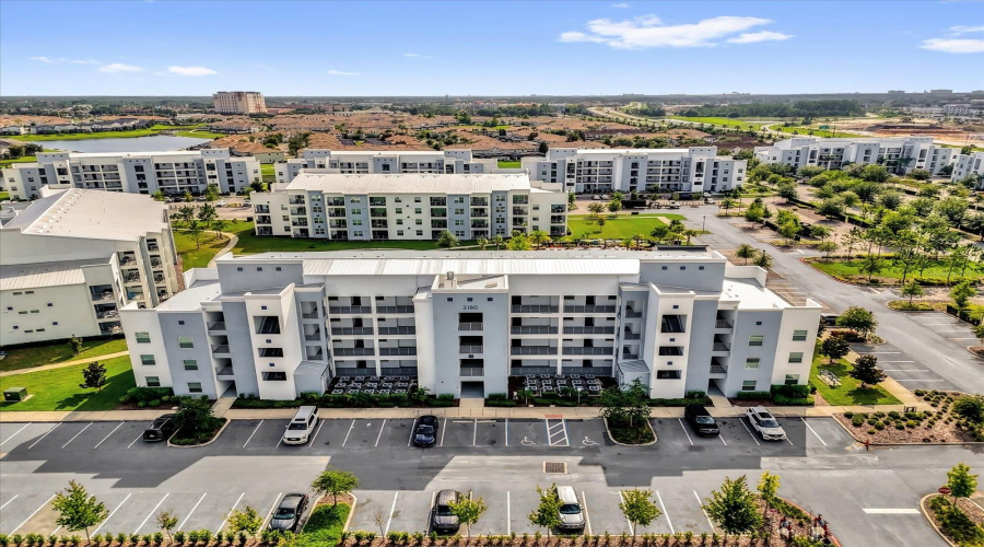 KISSIMMEE, Florida 34746, 2 Bedrooms Bedrooms, ,2 BathroomsBathrooms,Residential,For Sale,PARADOX,0,MFRO6316342