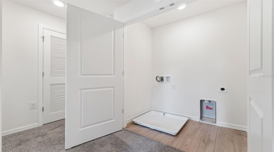 KISSIMMEE, Florida 34746, 3 Bedrooms Bedrooms, ,2 BathroomsBathrooms,Residential,For Sale,LINDENS,0,MFRO6365798