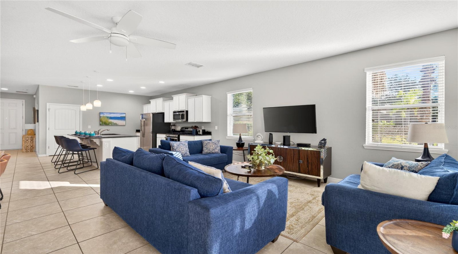 DAVENPORT, Florida 33837, 5 Bedrooms Bedrooms, ,5 BathroomsBathrooms,Residential,For Sale,TERRASONESTA DRIVE,0,MFRO6365924