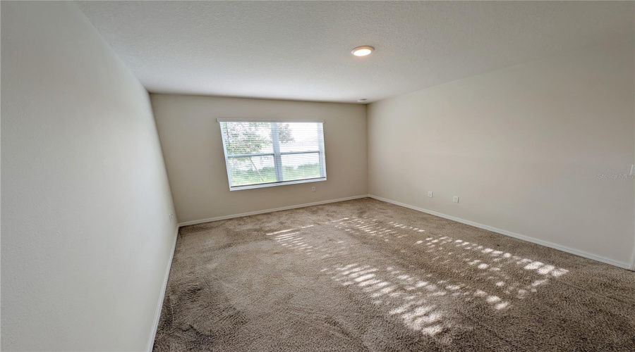 KISSIMMEE, Florida 34747, 4 Bedrooms Bedrooms, ,2 BathroomsBathrooms,Residential,For Sale,WHITE LILLY,0,MFRS5128227