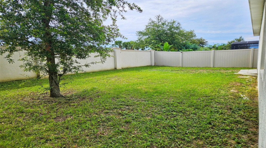 KISSIMMEE, Florida 34747, 4 Bedrooms Bedrooms, ,2 BathroomsBathrooms,Residential,For Sale,WHITE LILLY,0,MFRS5128227