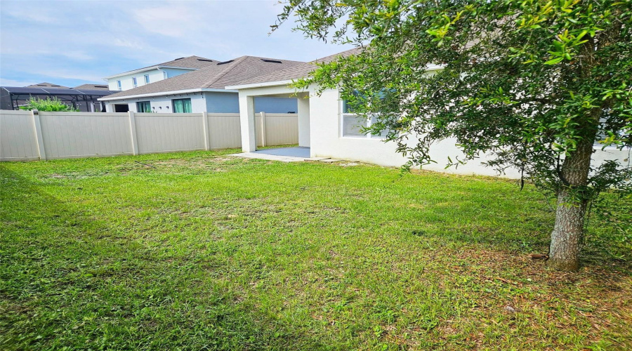 KISSIMMEE, Florida 34747, 4 Bedrooms Bedrooms, ,2 BathroomsBathrooms,Residential,For Sale,WHITE LILLY,0,MFRS5128227