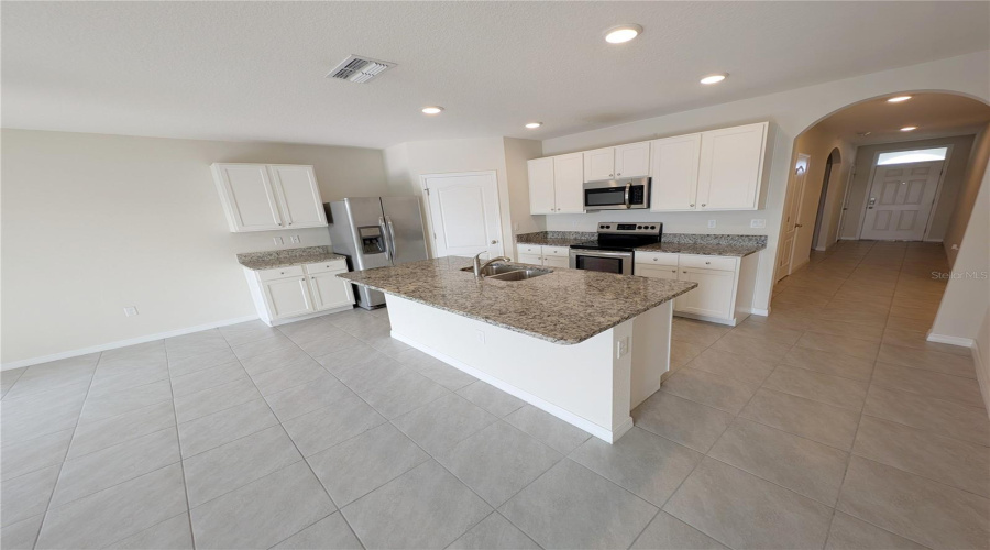 KISSIMMEE, Florida 34747, 4 Bedrooms Bedrooms, ,2 BathroomsBathrooms,Residential,For Sale,WHITE LILLY,0,MFRS5128227