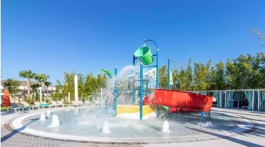 DAVENPORT, Florida 33897, 5 Bedrooms Bedrooms, ,4 BathroomsBathrooms,Residential,For Sale,PARADISE,0,MFRO6303324