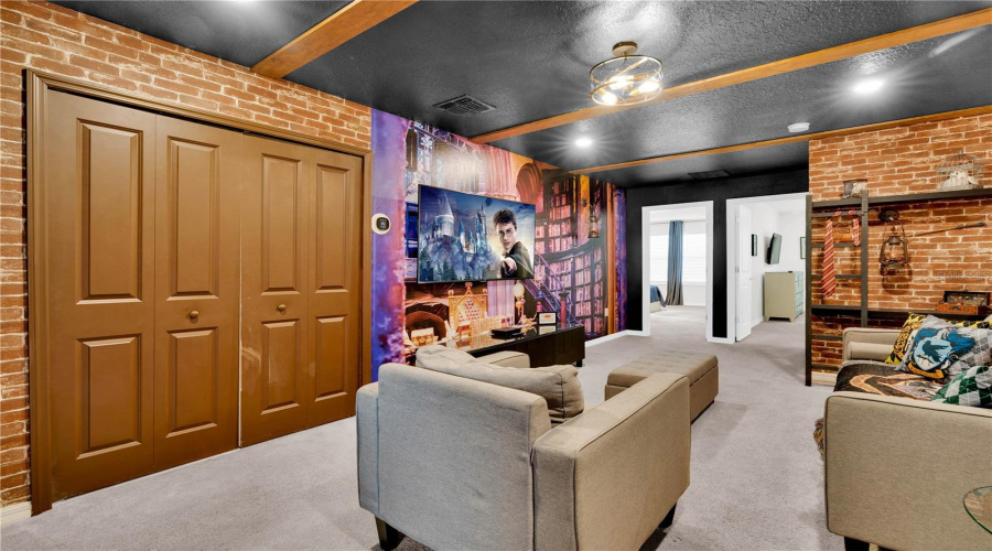 DAVENPORT, Florida 33897, 5 Bedrooms Bedrooms, ,4 BathroomsBathrooms,Residential,For Sale,PARADISE,0,MFRO6303324