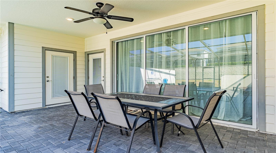 DAVENPORT, Florida 33897, 5 Bedrooms Bedrooms, ,4 BathroomsBathrooms,Residential,For Sale,PARADISE,0,MFRO6303324