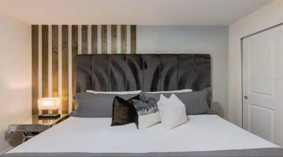 DAVENPORT, Florida 33897, 5 Bedrooms Bedrooms, ,4 BathroomsBathrooms,Residential,For Sale,PARADISE,0,MFRO6303324