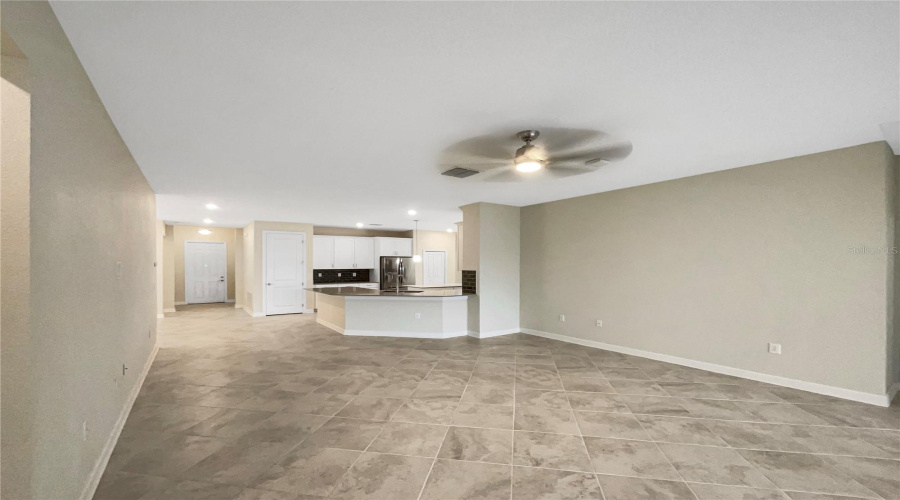 DAVENPORT, Florida 33896, 4 Bedrooms Bedrooms, ,3 BathroomsBathrooms,Residential,For Sale,FAZIO,0,MFRO6366155