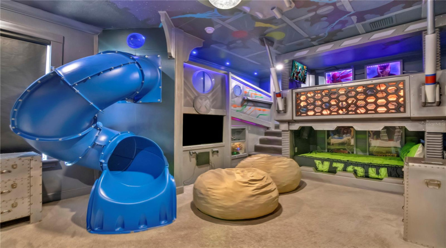 REUNION, Florida 34747, 6 Bedrooms Bedrooms, ,5 BathroomsBathrooms,Residential,For Sale,COROLLA,0,MFRO6274124