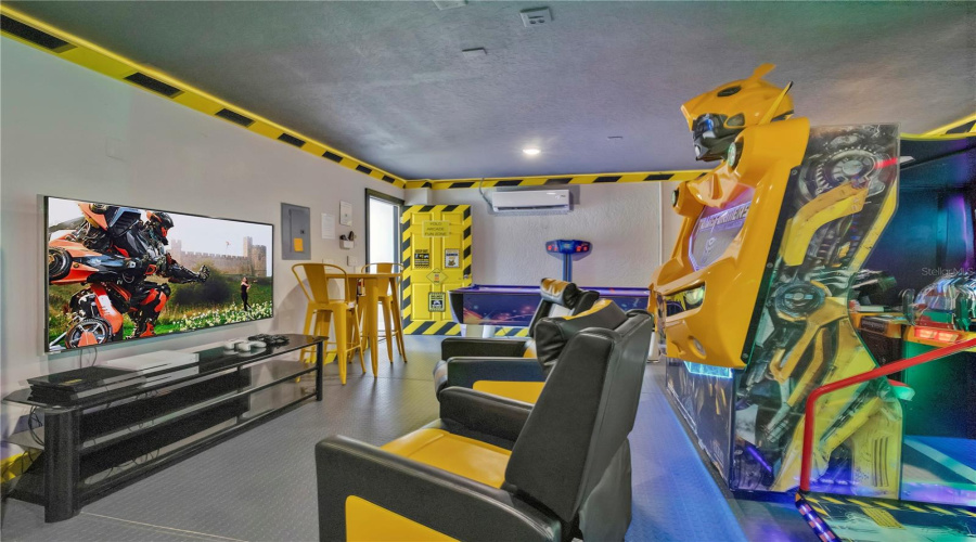 REUNION, Florida 34747, 6 Bedrooms Bedrooms, ,5 BathroomsBathrooms,Residential,For Sale,COROLLA,0,MFRO6274124