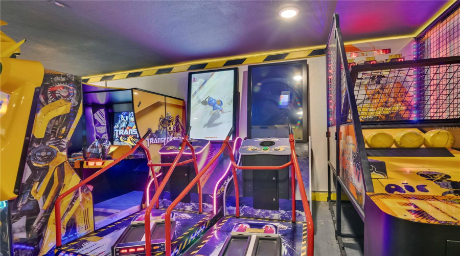 REUNION, Florida 34747, 6 Bedrooms Bedrooms, ,5 BathroomsBathrooms,Residential,For Sale,COROLLA,0,MFRO6274124