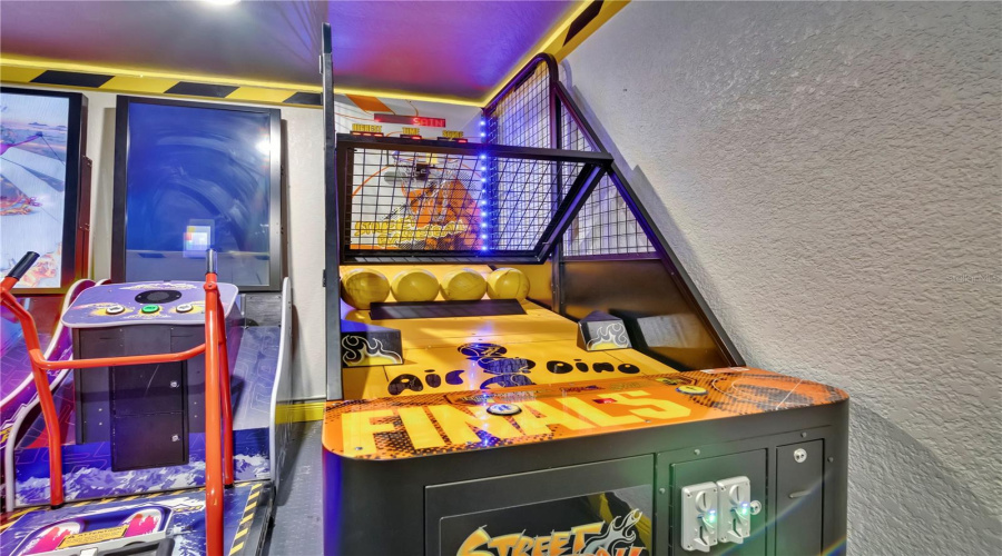 REUNION, Florida 34747, 6 Bedrooms Bedrooms, ,5 BathroomsBathrooms,Residential,For Sale,COROLLA,0,MFRO6274124