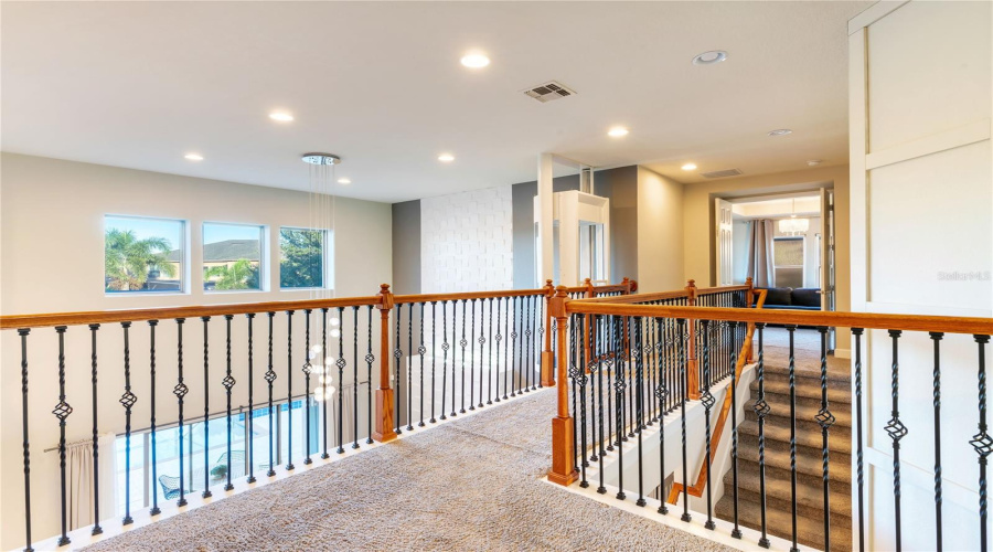 ORLANDO, Florida 32836, 4 Bedrooms Bedrooms, ,4 BathroomsBathrooms,Residential,For Sale,ROYAL ESTATES,0,MFRO6363896