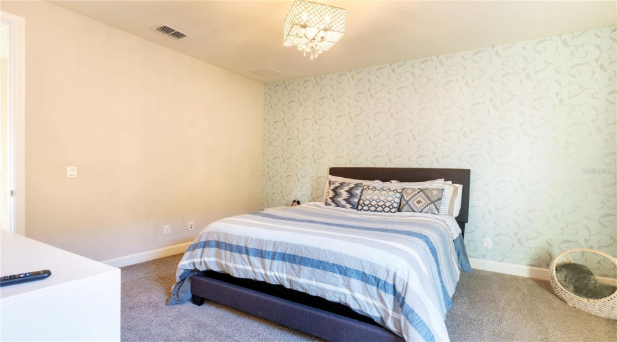 ORLANDO, Florida 32836, 4 Bedrooms Bedrooms, ,4 BathroomsBathrooms,Residential,For Sale,ROYAL ESTATES,0,MFRO6363896