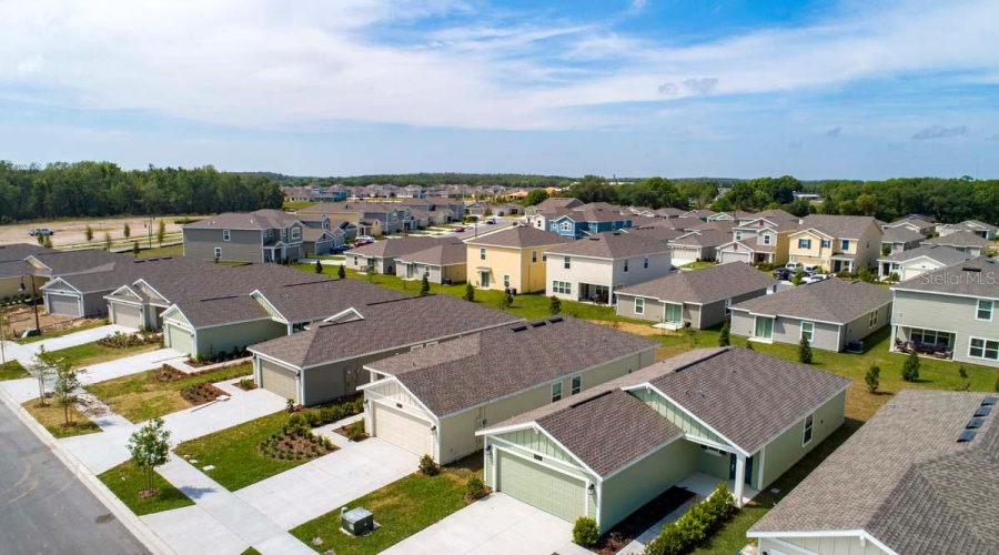 KISSIMMEE, Florida 34746, 4 Bedrooms Bedrooms, ,3 BathroomsBathrooms,Residential,For Sale,MYRTLE PINE,0,MFRO6366233