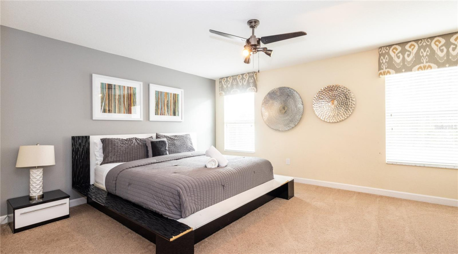 KISSIMMEE, Florida 34747, 6 Bedrooms Bedrooms, ,5 BathroomsBathrooms,Residential,For Sale,BUCCANEER PALM,0,MFRO6365822