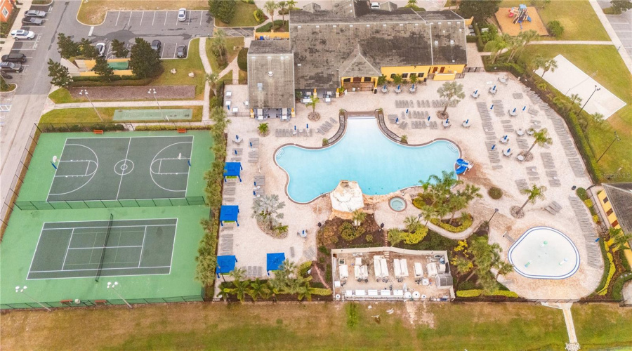 KISSIMMEE, Florida 34747, 6 Bedrooms Bedrooms, ,5 BathroomsBathrooms,Residential,For Sale,BUCCANEER PALM,0,MFRO6365822