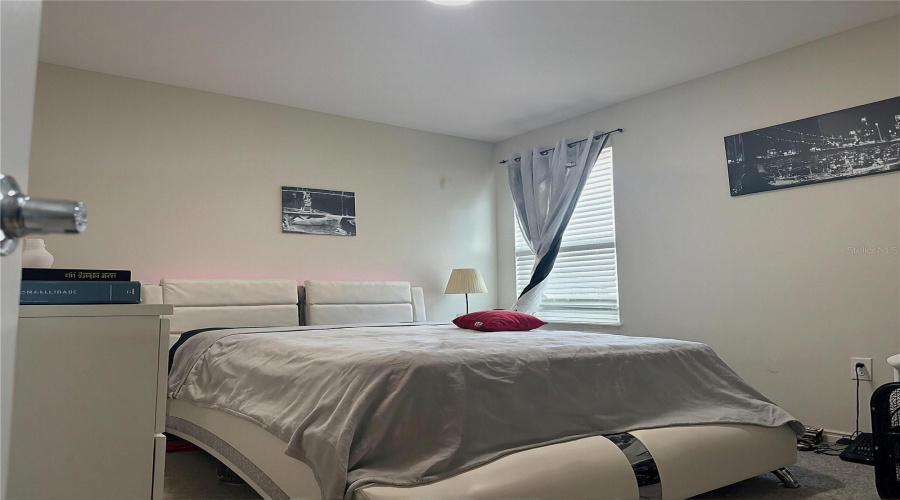 DAVENPORT, Florida 33837, 5 Bedrooms Bedrooms, ,2 BathroomsBathrooms,Residential,For Sale,TAFT,0,MFRO6338608