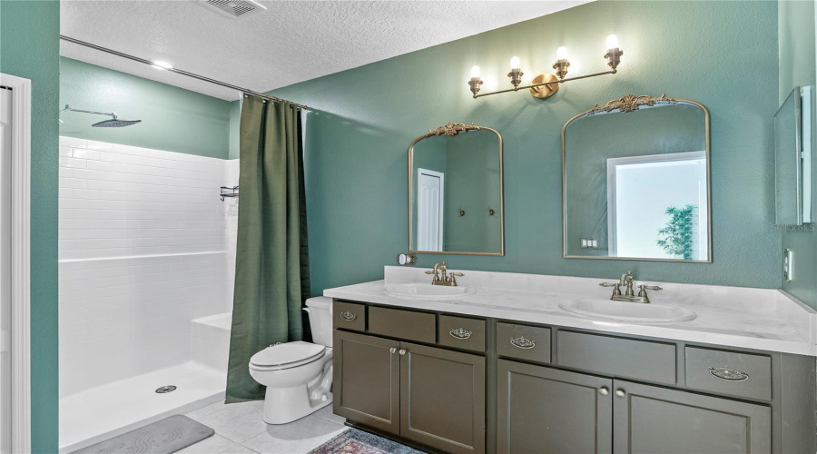 KISSIMMEE, Florida 34746, 3 Bedrooms Bedrooms, ,2 BathroomsBathrooms,Residential,For Sale,DESERT ROSE,0,MFRO6366296