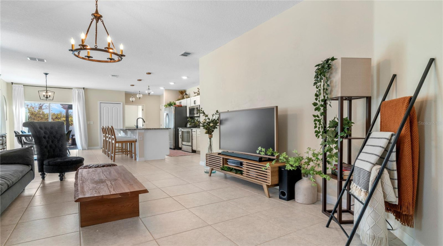 KISSIMMEE, Florida 34746, 3 Bedrooms Bedrooms, ,2 BathroomsBathrooms,Residential,For Sale,DESERT ROSE,0,MFRO6366296