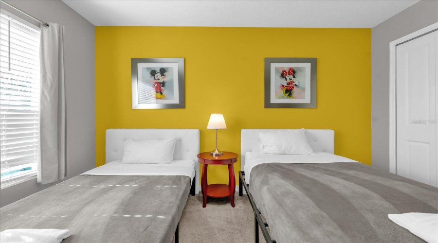 KISSIMMEE, Florida 34746, 4 Bedrooms Bedrooms, ,3 BathroomsBathrooms,Residential,For Sale,LE REVE,0,MFRS5140029