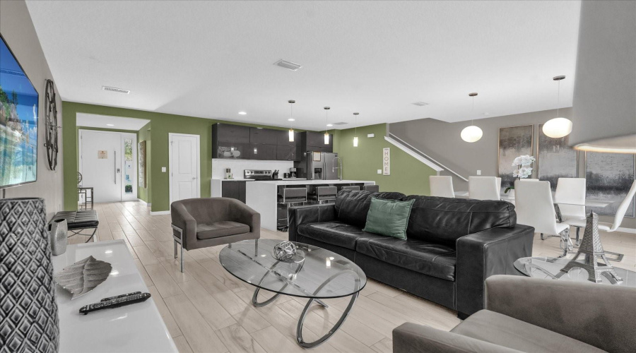 KISSIMMEE, Florida 34746, 4 Bedrooms Bedrooms, ,3 BathroomsBathrooms,Residential,For Sale,LE REVE,0,MFRS5140029