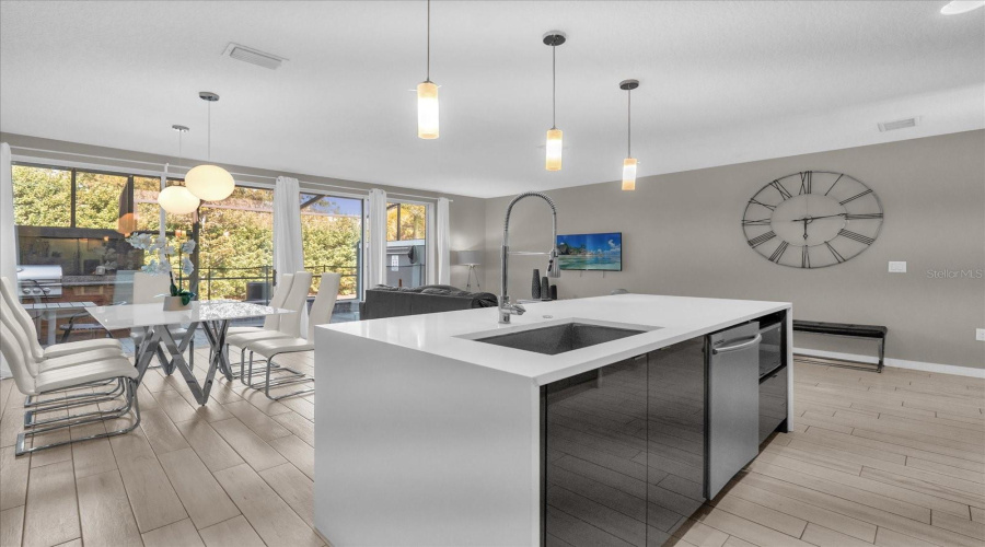 KISSIMMEE, Florida 34746, 4 Bedrooms Bedrooms, ,3 BathroomsBathrooms,Residential,For Sale,LE REVE,0,MFRS5140029