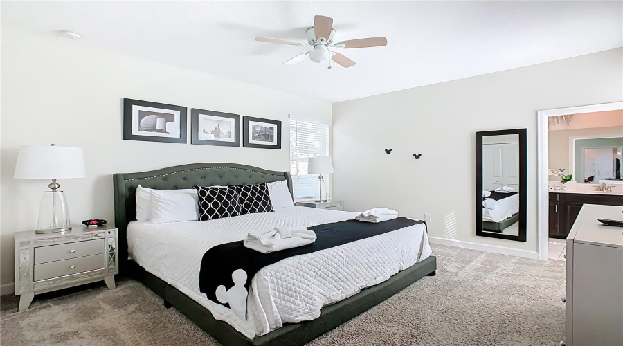 DAVENPORT, Florida 33896, 5 Bedrooms Bedrooms, ,5 BathroomsBathrooms,Residential,For Sale,DROP SHOT,0,MFRG5104948