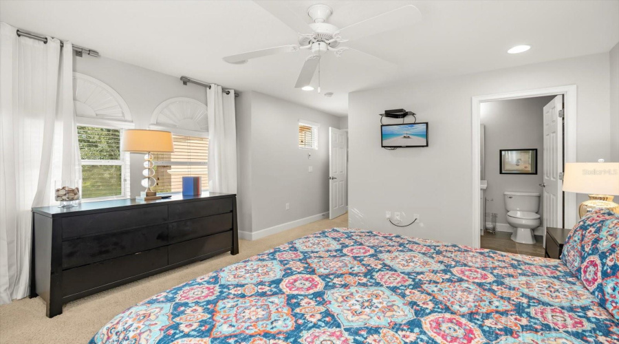 DAVENPORT, Florida 33837, 6 Bedrooms Bedrooms, ,5 BathroomsBathrooms,Residential,For Sale,ORANGE COSMOS,0,MFRO6365702