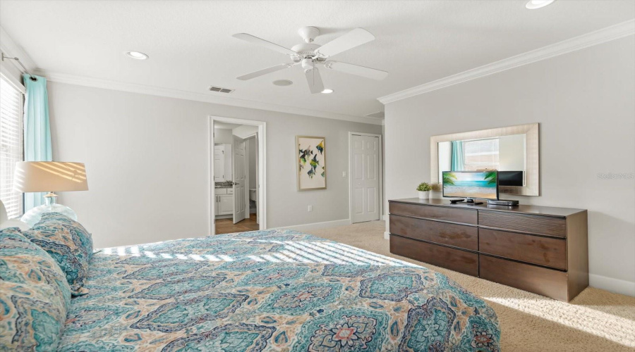 DAVENPORT, Florida 33837, 6 Bedrooms Bedrooms, ,5 BathroomsBathrooms,Residential,For Sale,ORANGE COSMOS,0,MFRO6365702