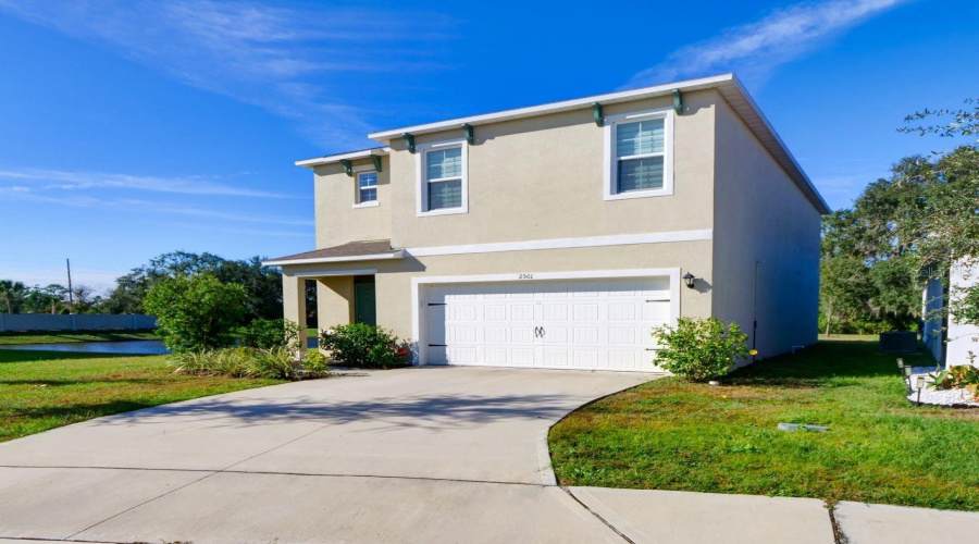 DAVENPORT, Florida 33837, 5 Bedrooms Bedrooms, ,3 BathroomsBathrooms,Residential,For Sale,RIBBON FALL,0,MFRO6366412