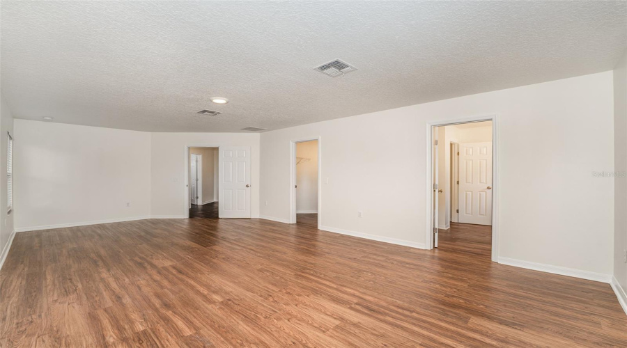 DAVENPORT, Florida 33896, 5 Bedrooms Bedrooms, ,2 BathroomsBathrooms,Residential,For Sale,VERDI,0,MFRO6351086