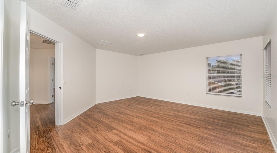 DAVENPORT, Florida 33896, 5 Bedrooms Bedrooms, ,2 BathroomsBathrooms,Residential,For Sale,VERDI,0,MFRO6351086