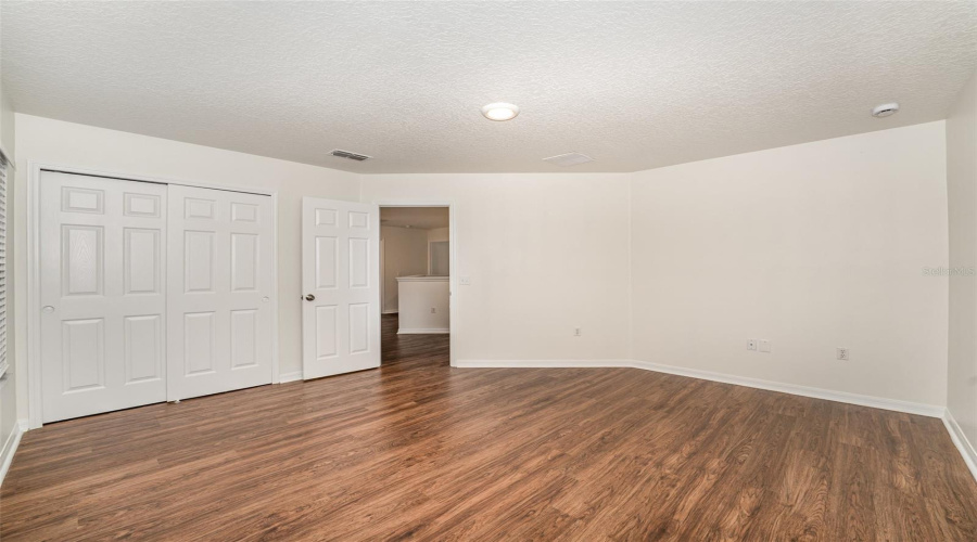 DAVENPORT, Florida 33896, 5 Bedrooms Bedrooms, ,2 BathroomsBathrooms,Residential,For Sale,VERDI,0,MFRO6351086