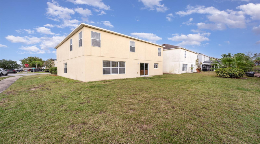 DAVENPORT, Florida 33896, 5 Bedrooms Bedrooms, ,2 BathroomsBathrooms,Residential,For Sale,VERDI,0,MFRO6351086