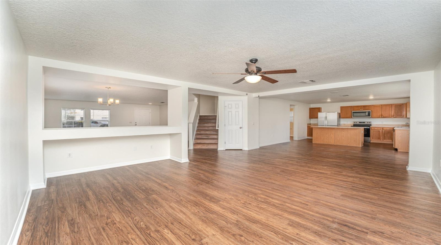 DAVENPORT, Florida 33896, 5 Bedrooms Bedrooms, ,2 BathroomsBathrooms,Residential,For Sale,VERDI,0,MFRO6351086