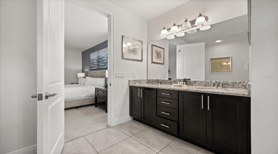 Primary Ensuite Bath