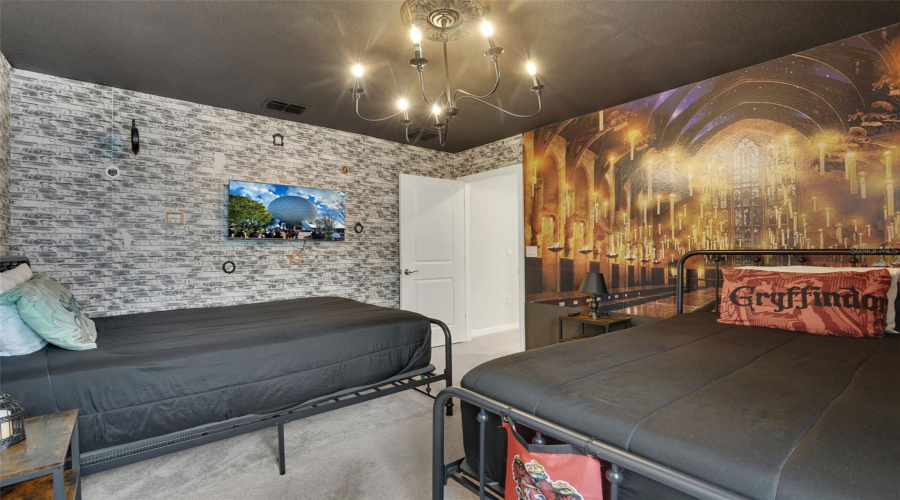 DAVENPORT, Florida 33897, 6 Bedrooms Bedrooms, ,4 BathroomsBathrooms,Residential,For Sale,KAIPO,0,MFRO6365374