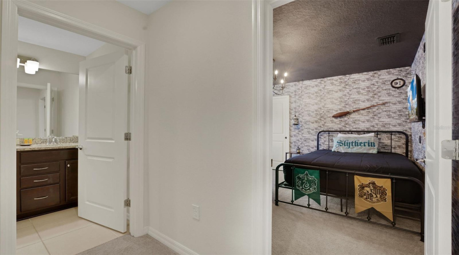 DAVENPORT, Florida 33897, 6 Bedrooms Bedrooms, ,4 BathroomsBathrooms,Residential,For Sale,KAIPO,0,MFRO6365374