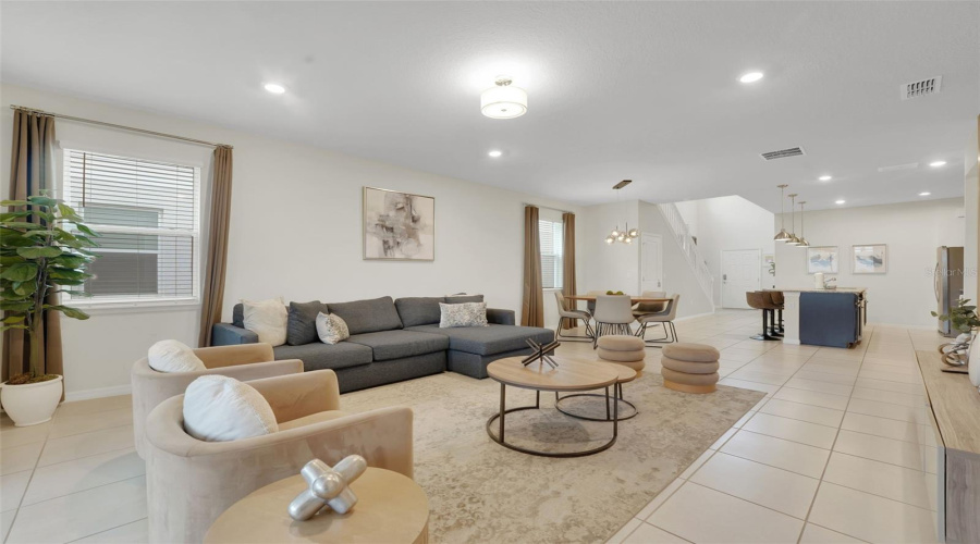 DAVENPORT, Florida 33897, 6 Bedrooms Bedrooms, ,4 BathroomsBathrooms,Residential,For Sale,KAIPO,0,MFRO6365374