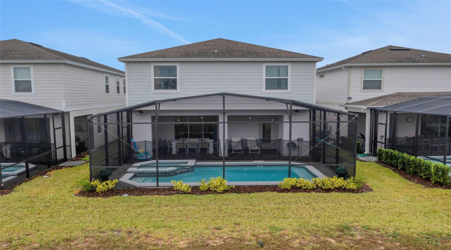 DAVENPORT, Florida 33897, 6 Bedrooms Bedrooms, ,4 BathroomsBathrooms,Residential,For Sale,KAIPO,0,MFRO6365374