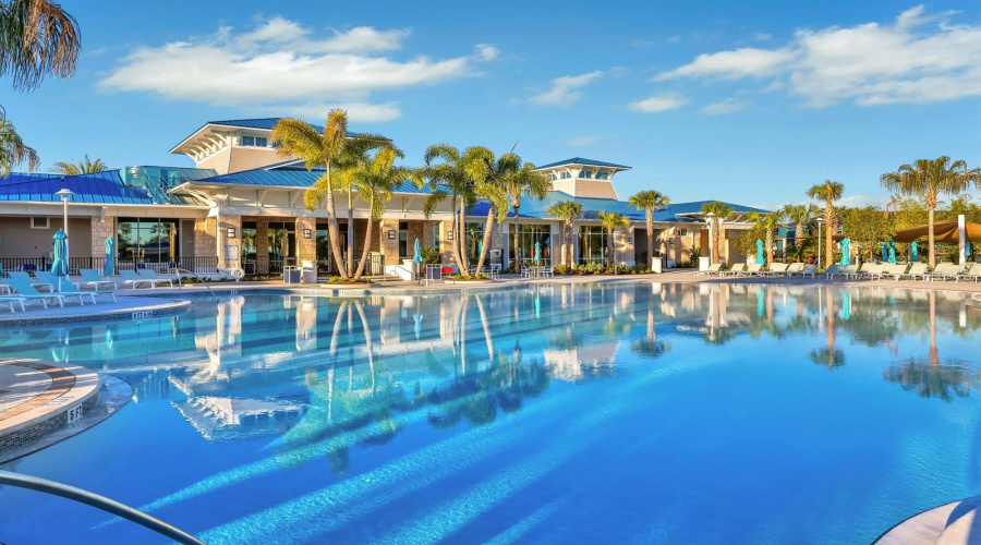 DAVENPORT, Florida 33897, 6 Bedrooms Bedrooms, ,4 BathroomsBathrooms,Residential,For Sale,KAIPO,0,MFRO6365374