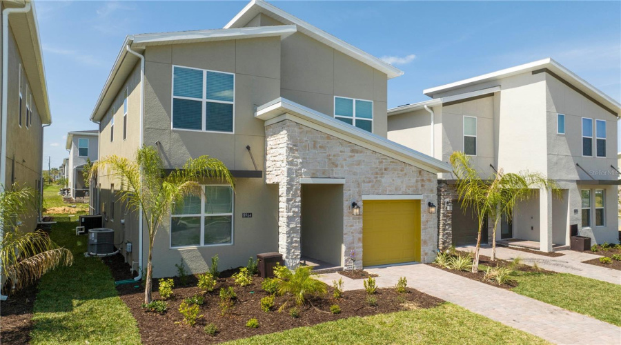 DAVENPORT, Florida 33896, 6 Bedrooms Bedrooms, ,5 BathroomsBathrooms,Residential,For Sale,TAKEAWAY,0,MFRO6313770