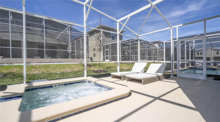 DAVENPORT, Florida 33896, 6 Bedrooms Bedrooms, ,5 BathroomsBathrooms,Residential,For Sale,TAKEAWAY,0,MFRO6313770