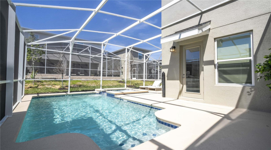 DAVENPORT, Florida 33896, 6 Bedrooms Bedrooms, ,5 BathroomsBathrooms,Residential,For Sale,TAKEAWAY,0,MFRO6313770