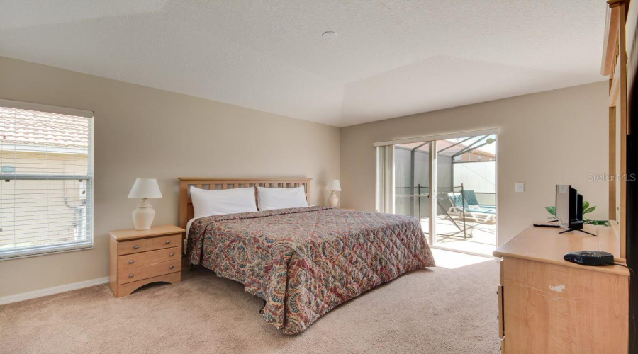 DAVENPORT, Florida 33897, 4 Bedrooms Bedrooms, ,2 BathroomsBathrooms,Residential,For Sale,SARAGOSSA,0,MFRS5140106