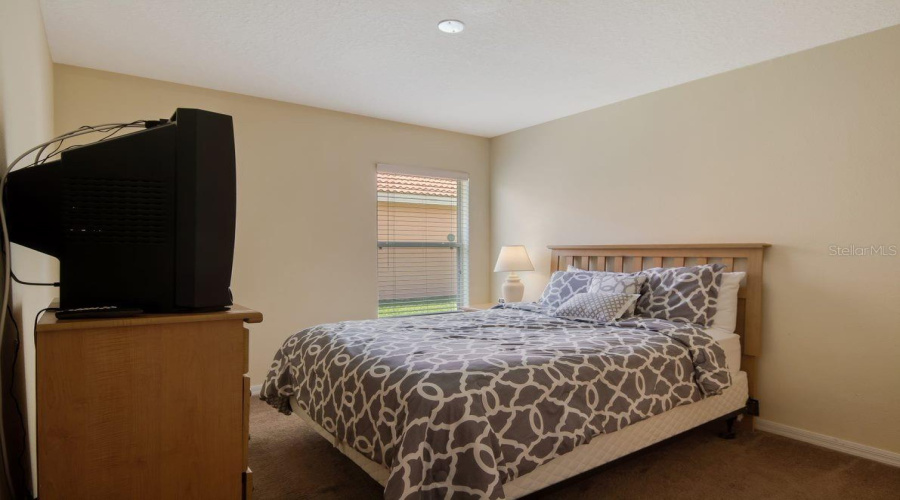 DAVENPORT, Florida 33897, 4 Bedrooms Bedrooms, ,2 BathroomsBathrooms,Residential,For Sale,SARAGOSSA,0,MFRS5140106