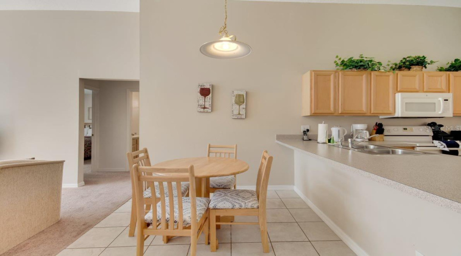 DAVENPORT, Florida 33897, 4 Bedrooms Bedrooms, ,2 BathroomsBathrooms,Residential,For Sale,SARAGOSSA,0,MFRS5140106